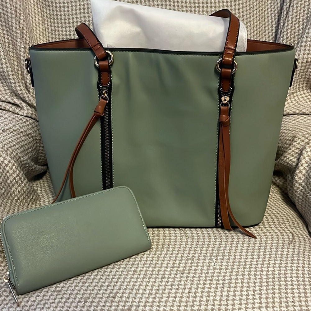 Shoulder Bag with Wallet & Dust Bag